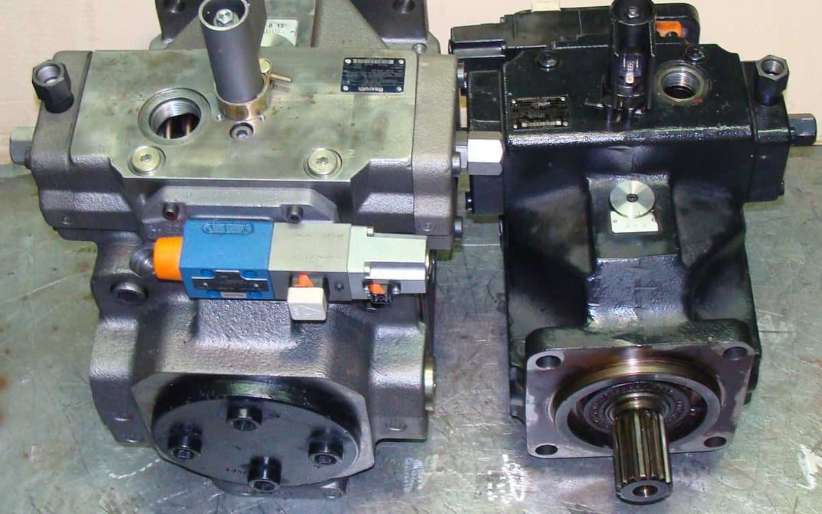 Hydraulic Main Pump Assembly